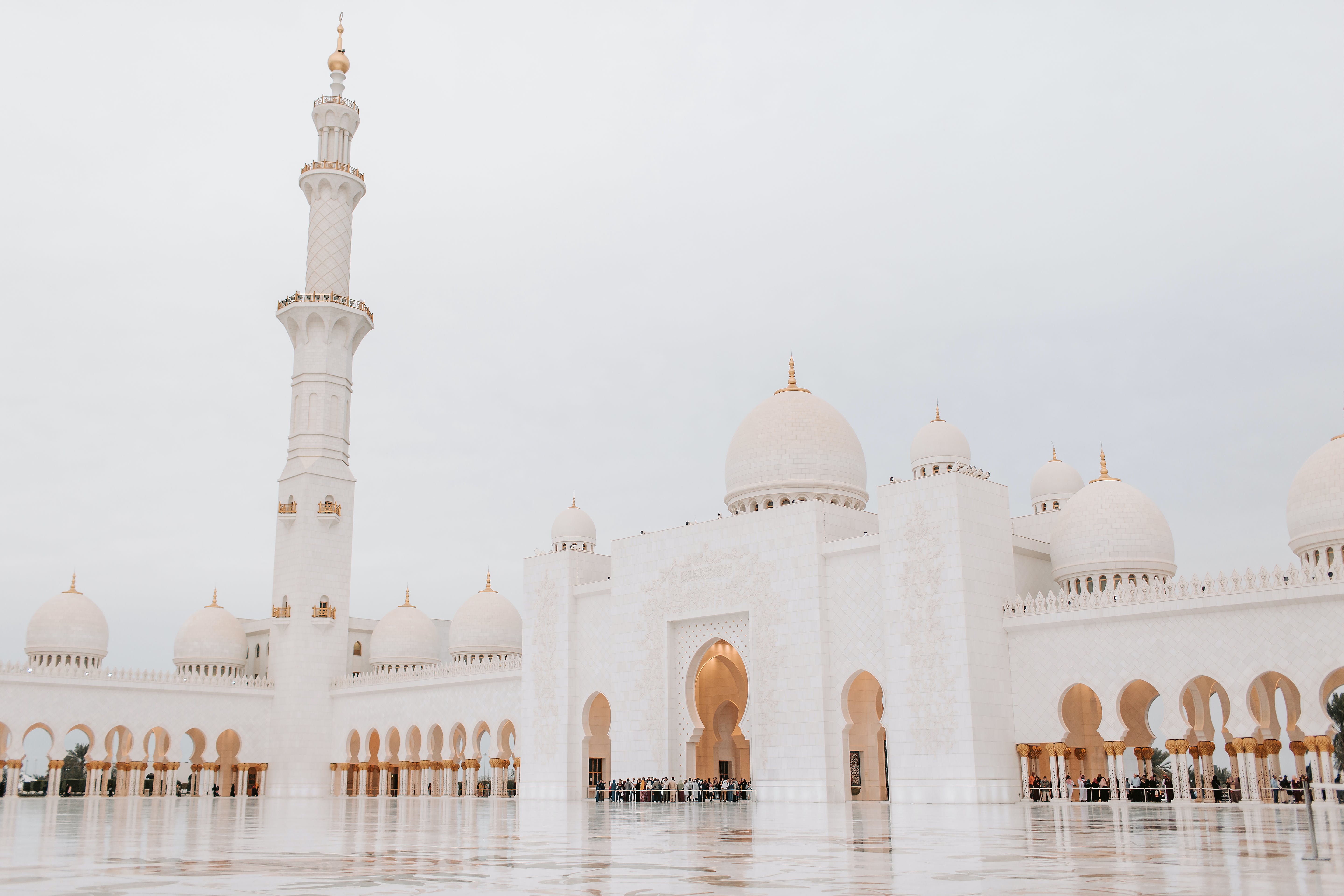 Abu Dhabi: Capitale degli Emirati Arabi Uniti