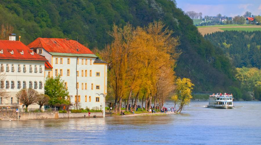 OFFERTA LUNGO IL DANUBIO
